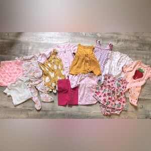 Baby Girl Lot Clothing Set in Pink, Flowers, Strawberries rompers and sleepers